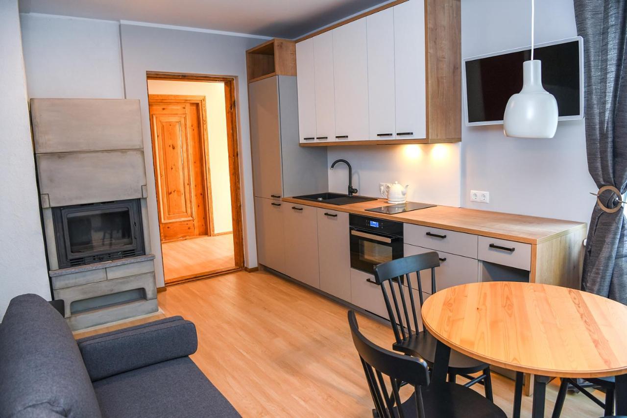 Zagorski Apartment 2 Kuressaare Esterno foto